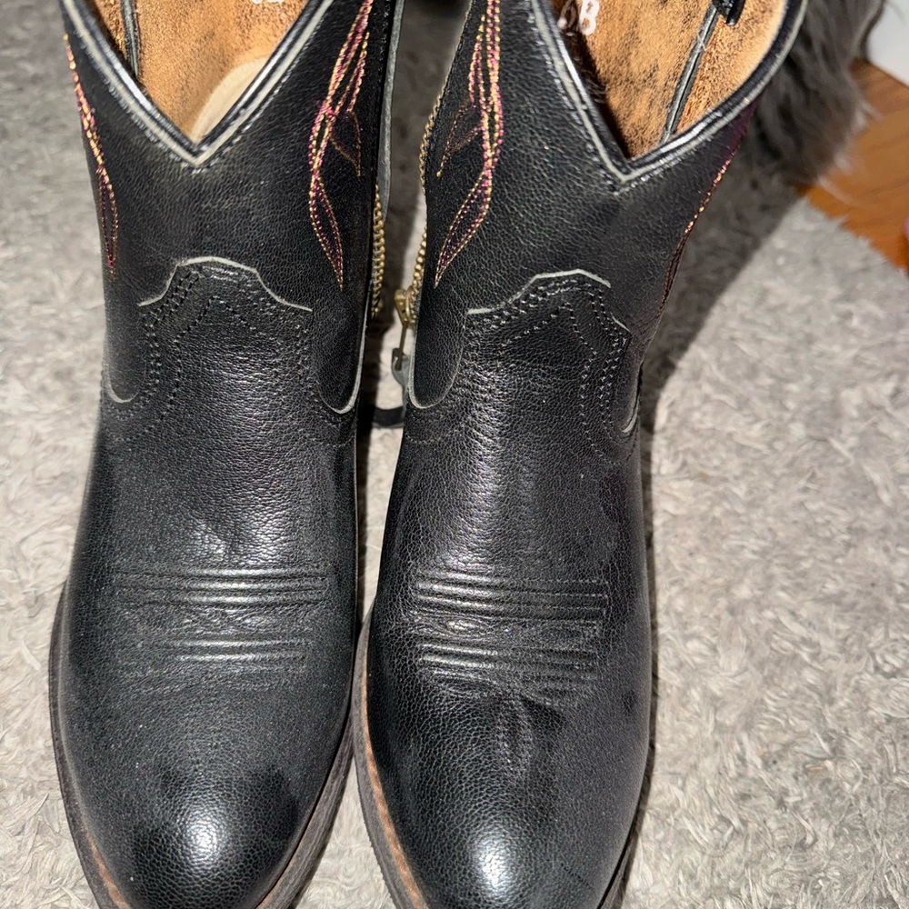 Ariat Black Leather Western Boots